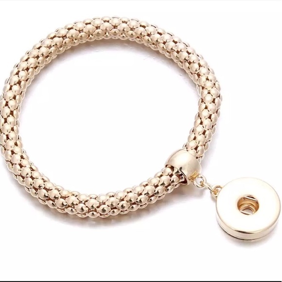 Snap button bracelet - Picture 1 of 2